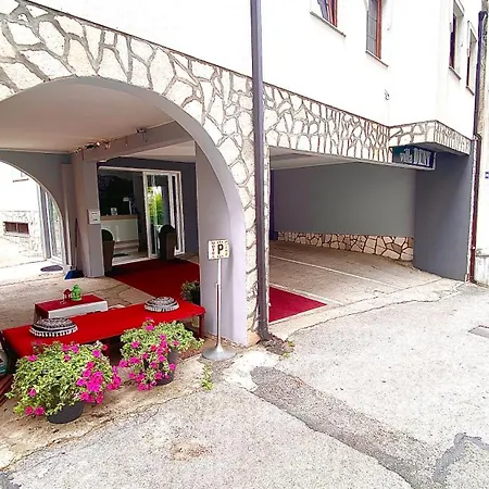 Villa Deny Mostar - With Free Parking Exterior photo